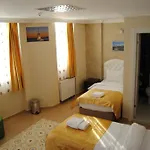 Hotel Lotus