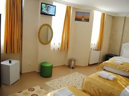 Lotus Hotell 3*