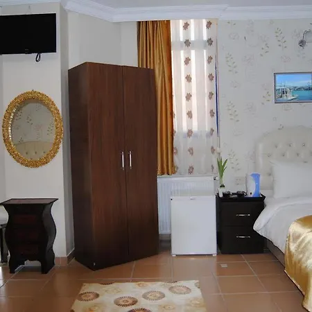 Hotell Lotus 3*